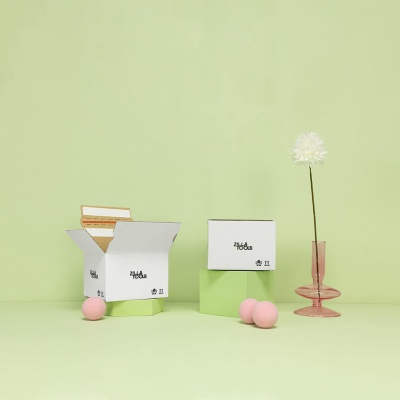 E-commerce cardboard