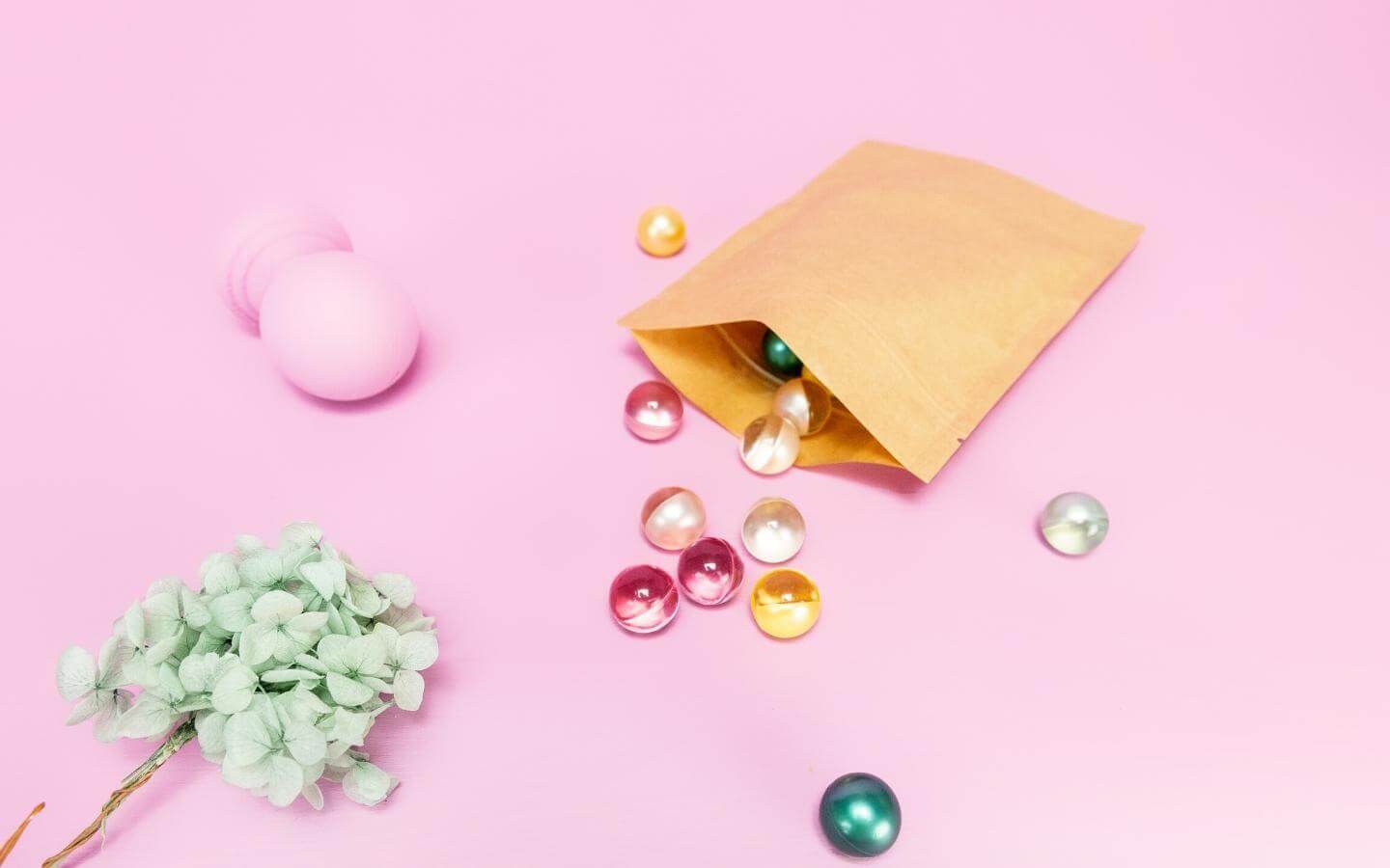 Flachbeutel mit Inhalt im freien Format Flachbeutel mit Inhalt im freien Format