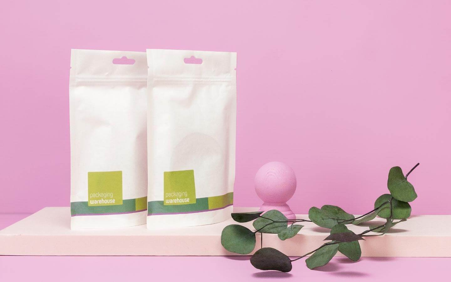 Flachbeutel aus weißem Naturpapier Flachbeutel aus weißem Naturpapier