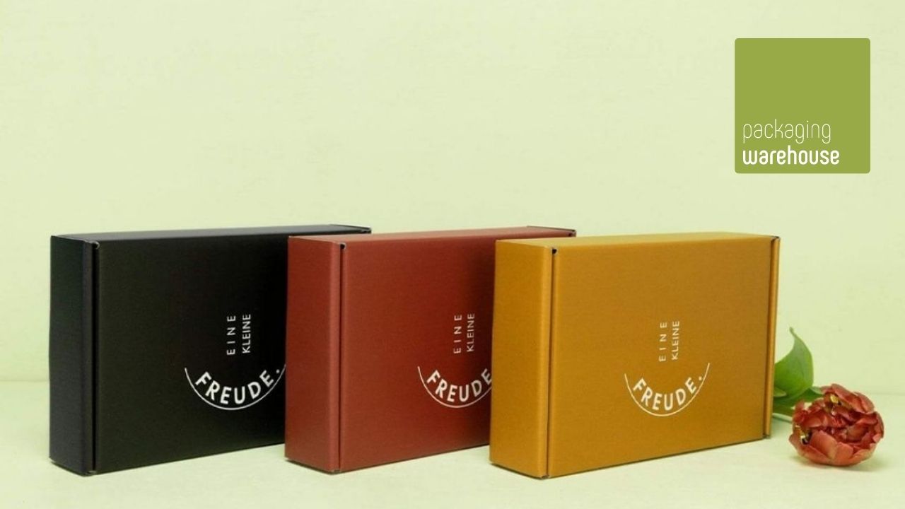 Maxibriefkarton bedruckt in drei Sorten Maxibriefkarton bedruckt in drei Sorten