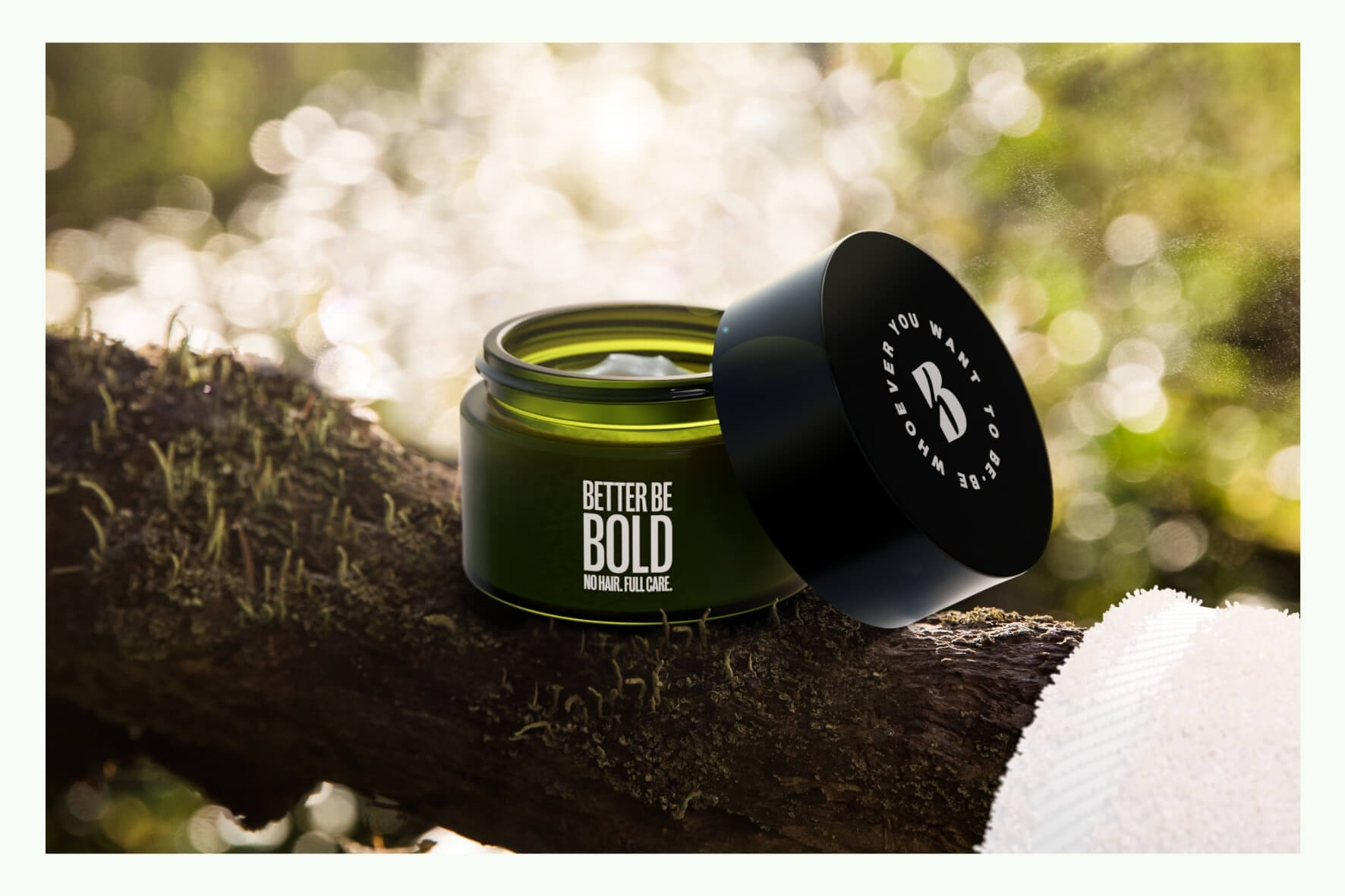 Un vasetto cosmetico di better be bold