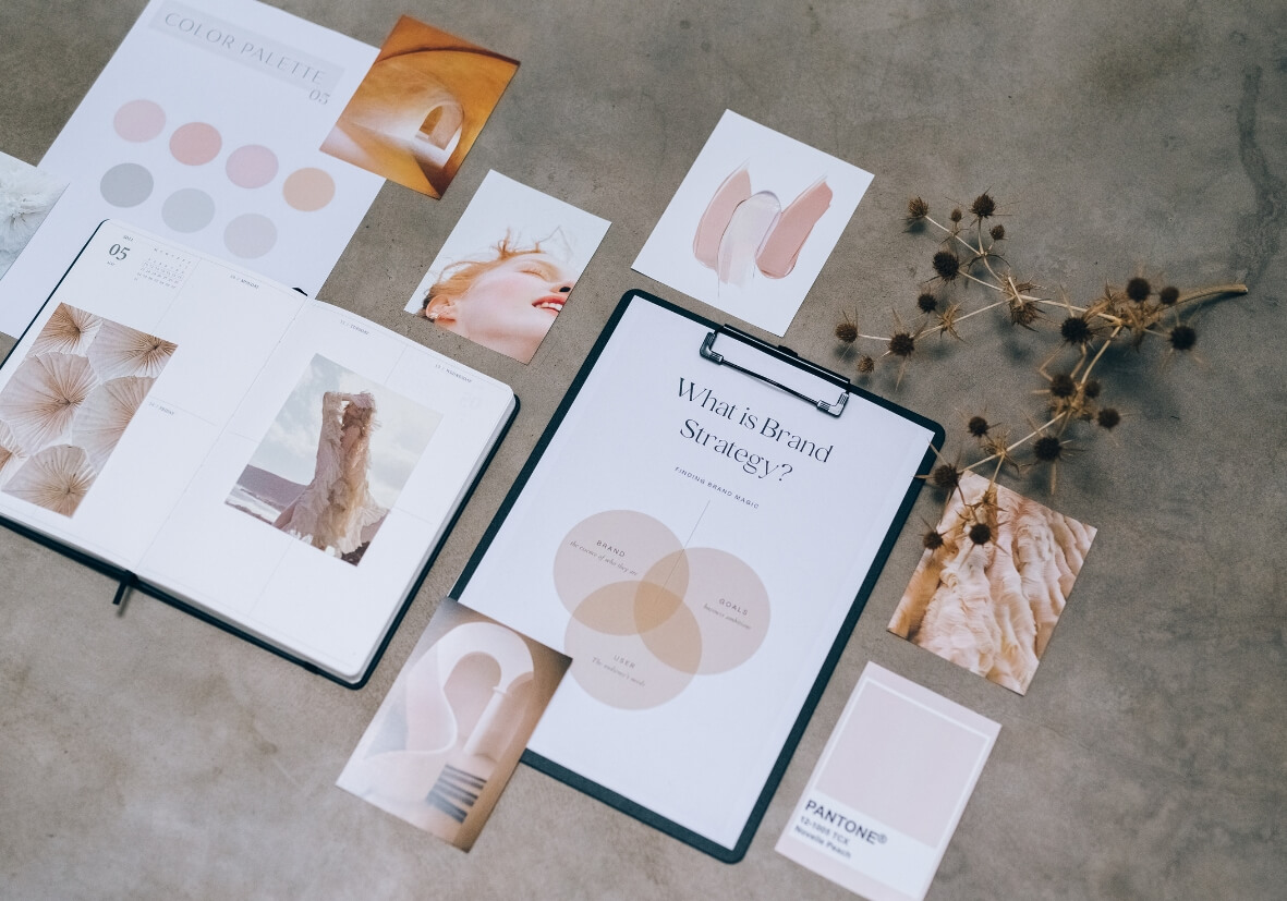 Corporate Identity durch Pantone Farben Corporate Identity durch Pantone Farben