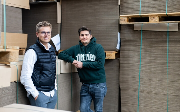 Magazzino cartone ondulato per fogli di cartone Magazzino cartone ondulato per fogli di cartone